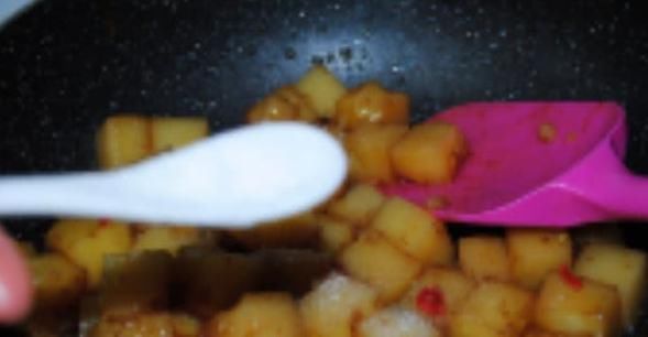 被称“血管清洁剂”,排毒瘦身降三高,2块钱就能炒一盘