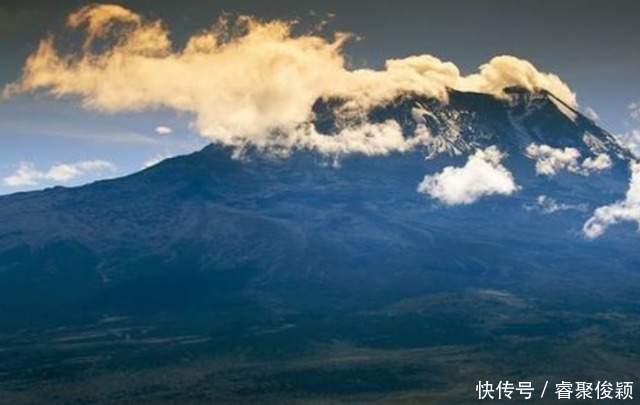 非洲|非洲的“屋脊”，世界上唯一一座位于赤道上的雪山，堪称奇迹！