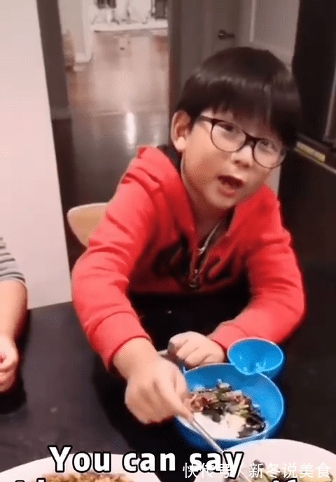 儿子|何洁晒照为儿子庆生,别墅豪宅曝光,前夫赫子铭线上送祝福显落寞