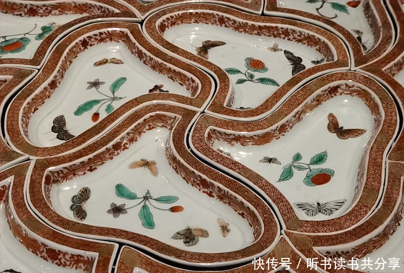 收藏|每日一宝,今天介绍国博收藏的五彩描金蝶纹攒盘