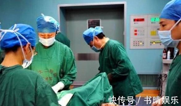 小婷|22岁产妇生孩子,家属来了18位,孩子刚出生所有人冲进了产房