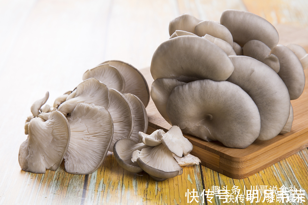 菜农|买平菇时,挑大的还是小的老菜农教您一招,别再买错了
