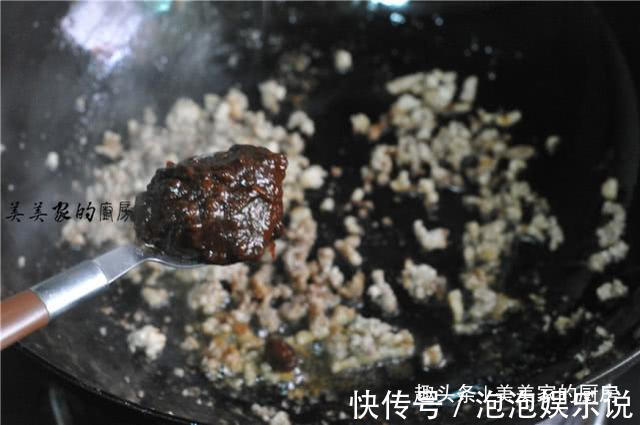 儿子最爱的早餐,不放一滴水,柔软又蓬松,空口就能吃5个!