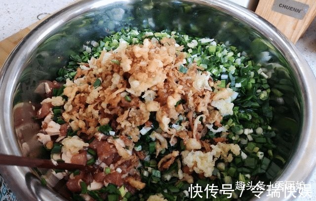 包韭菜馅饺子或包子,最忌放此种调料,难怪味道不鲜美,还不好吃