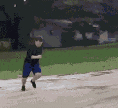 |搞笑GIF：你永远都猜不到 睡着后损友会对你做什么