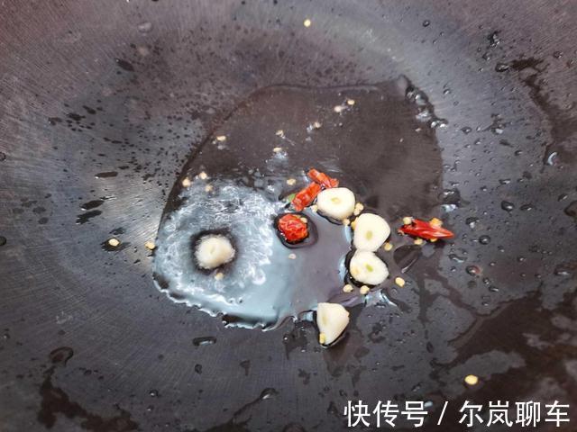 夏天|夏天，土豆南瓜靠边站，这食材正当季，别当垃圾丢掉，不懂可惜了