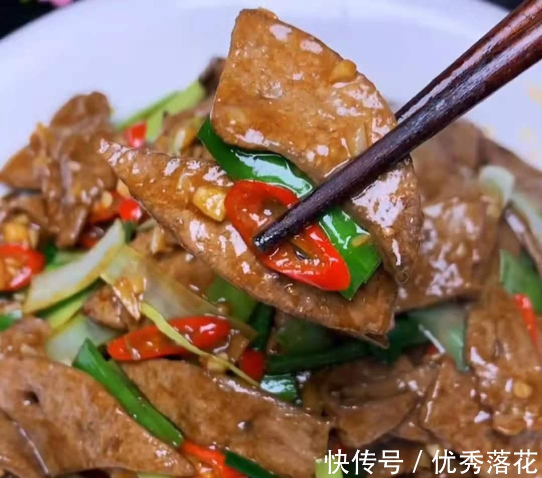 红烧猪脚|教大家在家做家常菜,美味好吃,做法简单!