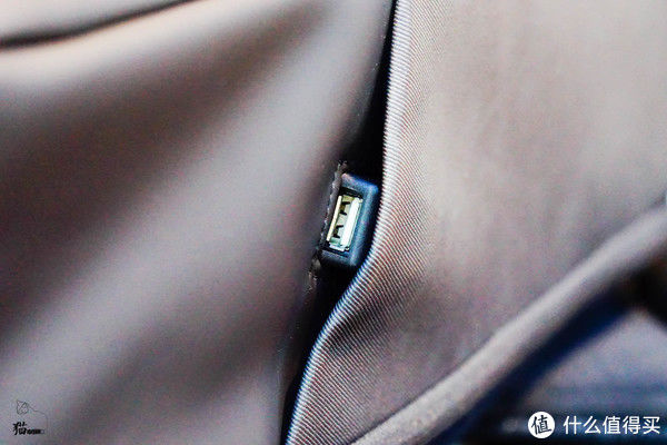 前袋|职业精英商务休闲两用包--地平线8号零感背包