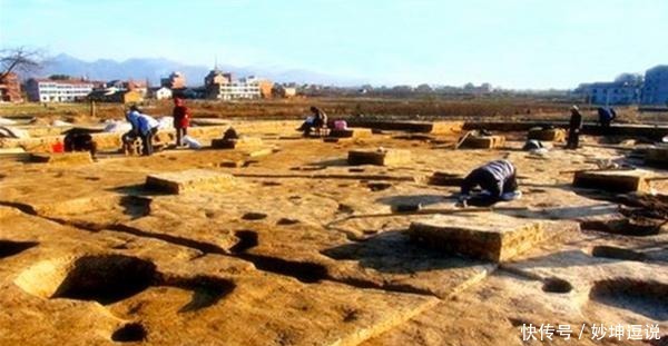 意外|工人意外捡到酷似“手机”文物,专家奖励500元劝其上交却被拒