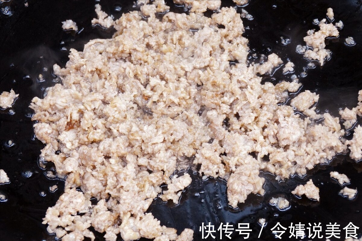 麻婆豆腐总是容易碎，大厨分享一妙招，出锅香嫩入味，不散也不碎