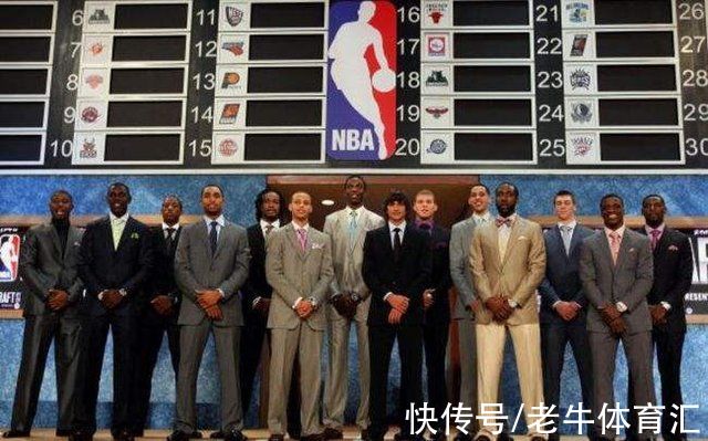 库里|重排09届选秀:库里压倒性优势，前5顺位彻底改变，榜眼已离开nba
