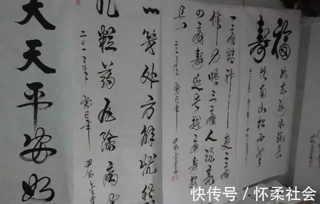 一笔字@72岁老人的“一笔字”惊艳了整个书坛，自成一体，独步书坛