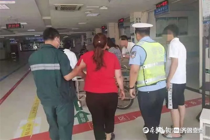 执勤民警|在吗？你的暖心交警“蜀黍”又上线了！