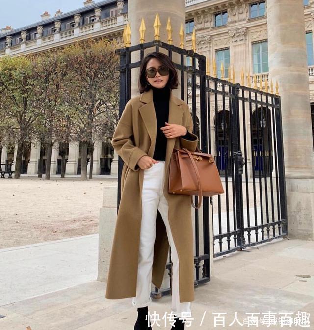 大衣下面应该搭什么懂搭配的女生都喜欢这样穿，优雅显瘦又耐看