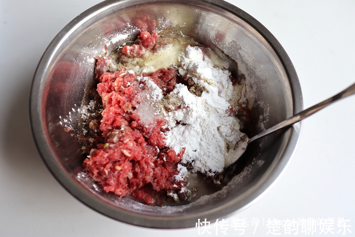 自制牛肉脆皮肠,零添加剂无色素,煮一锅吃一周,营养早餐不犯愁