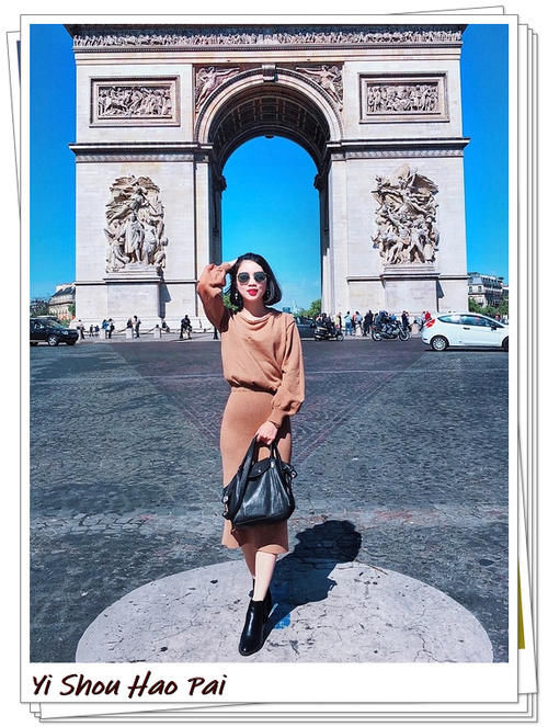  时尚|经典不过时的“饺子包”，今年冬天可以这样搭配！更显时尚气息