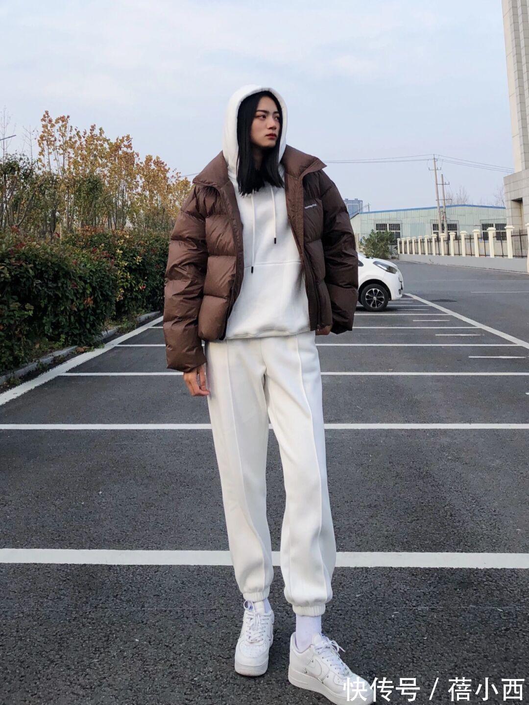 百搭|冬季最爱的短款羽绒服又火了,尤其是这5种颜色,特别大气百搭!