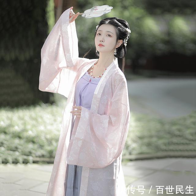 汉服中的“破裙”是什么是破了的裙子吗看完才知道是我想错了
