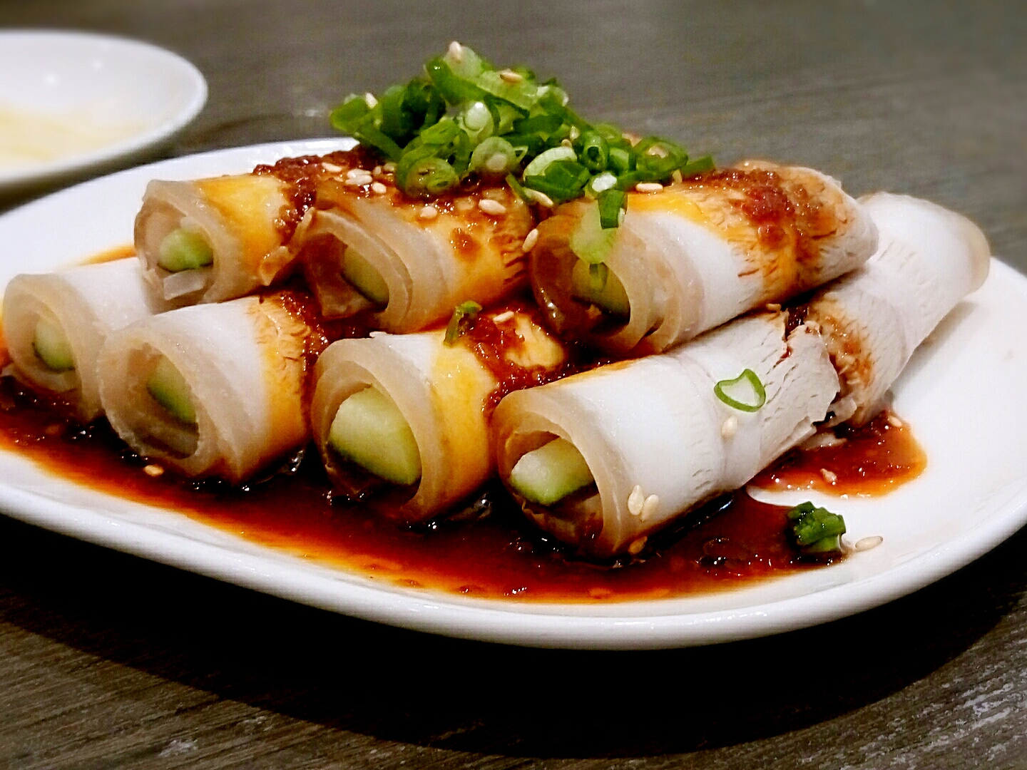 色正味浓的蒜泥白肉,香辣鲜美,肥而不腻