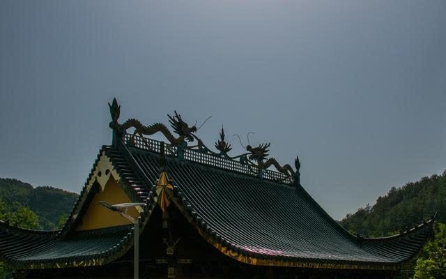 芦茨|桐庐芦茨陈公寺，一座集信仰、崇拜、风俗为一体，既古又新的寺庙