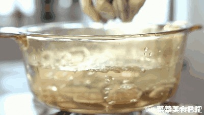 1小勺|蒸鸡蛋别只加葱了!现在流行跟它搭,随手一蒸鲜掉魂