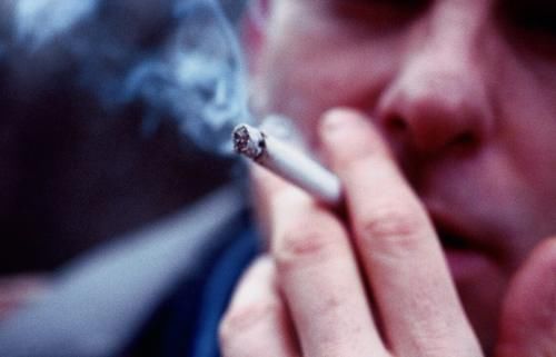 高血压|30岁男子,健身时脑出血身亡,提醒:高血压患者,这2件事要少做