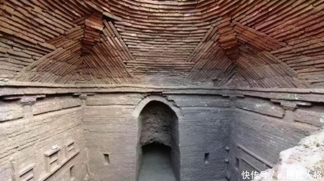 皇陵的墓门为何是从里面封上的,最后一个封门的工匠怎么办?