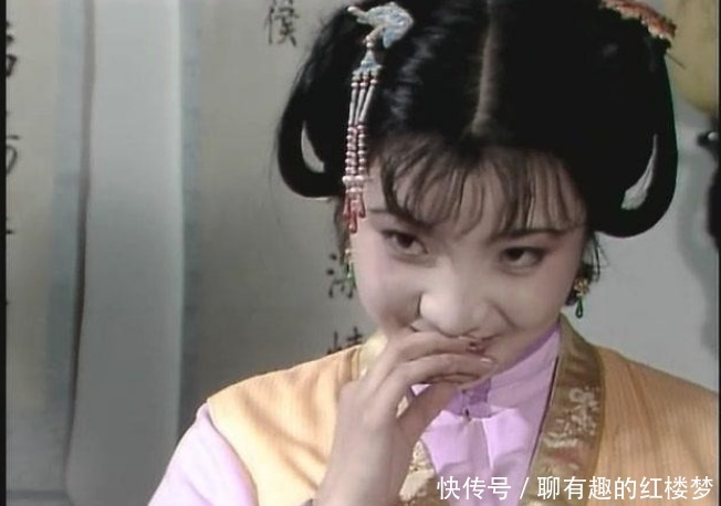 宝玉和宝钗|红楼梦里宝钗连喊三次让莺儿倒茶,莺儿为什么不去?