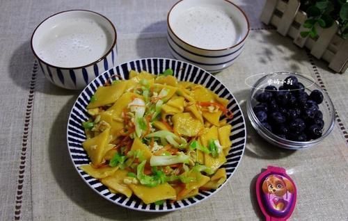 早餐这东西,每天都有点新花样,朴实家常还经济,大人孩子也都挺喜欢