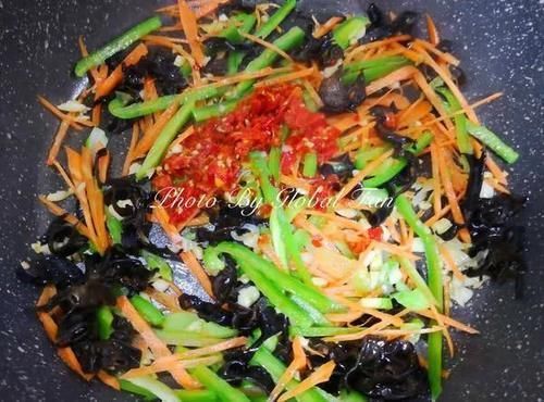 爆火|继老干妈后,又有一种中国美食在国外爆火,老外:中国人太会吃了