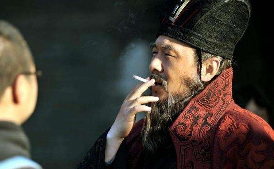 历尽艰辛|是汉贼还是大英雄?曹操这一生历尽艰辛,即便失败了也要重新再来