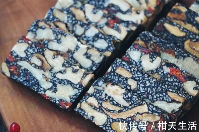 黑芝麻红枣核桃糖:健康零食,不甜不腻,好吃到停不下来!