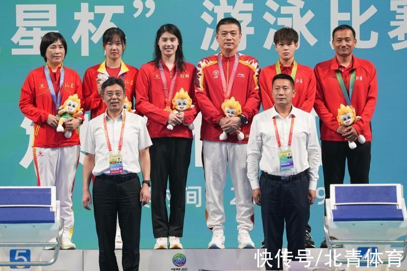 米自由泳接力|复刻奥运神迹！张雨霏全运赛场一小时内连夺两金，堪称泳池铁人