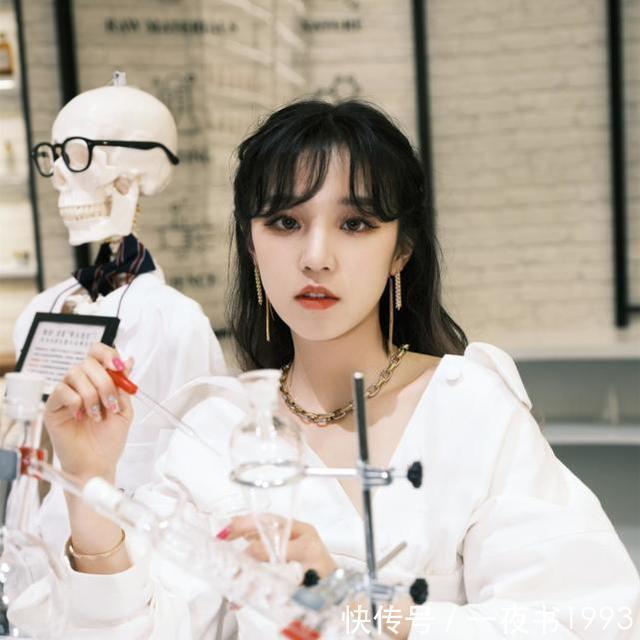 元老级 Baby疑似退出《奔跑吧》,导演姚译添清空小号,Baby经纪人再发文