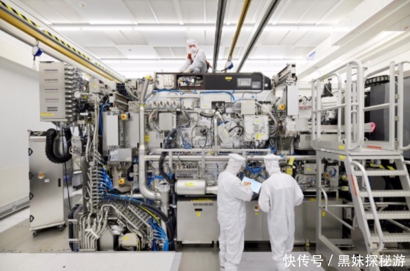 美国|11273亿!美国终于转变态度踩“刹车”,允许美企继续供应芯片