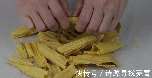 饭店的腐竹为啥好吃原来泡发有技巧，学会后20分钟泡开，不夹生！
