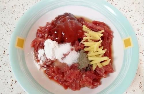 嫩牛肉卷饼的新做法，早餐吃它准没错，精神满满一整天