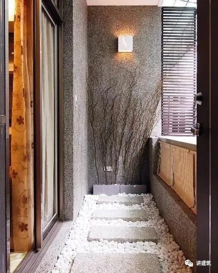 防腐木|阳台贴瓷砖的时代已过去,现在都这样装修,新颖实用,美爆了