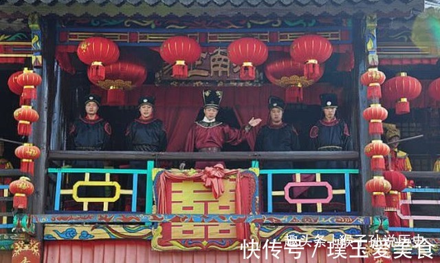 雄兵!宰相之女招亲出对联:一杆银枪,能挡雄兵百万,乞丐巧对绝妙下联