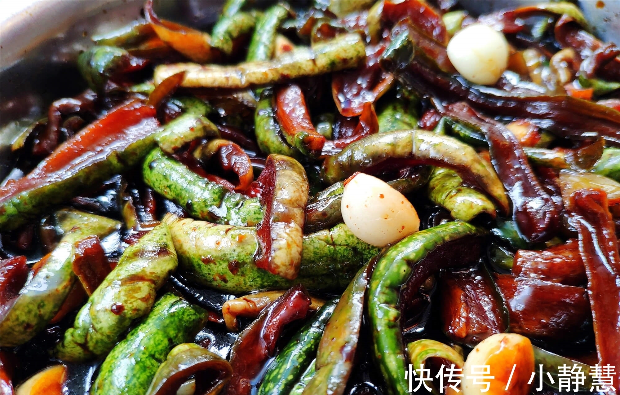 爽脆|奶奶用了30多年的腌黄瓜配方，一次腌20斤，嘎嘣脆，咸香特好吃