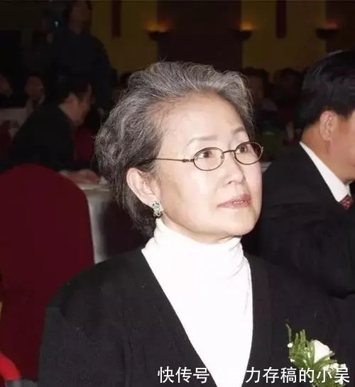 王安忆&历届茅盾文学奖7个半女性获奖者大结集