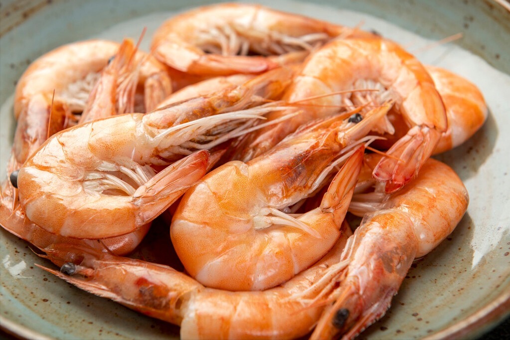 煮大虾，直接加水煮就错了，多做1步，虾肉鲜嫩入味，好吃还不腥