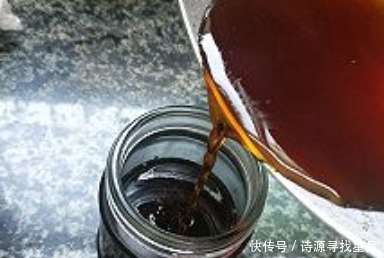 红烧类|炒糖色时,冰糖别直接下锅炒,教你正确方法,鲜红透亮,不苦不黑!
