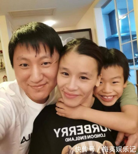 輪椅|癱瘓21年的桑蘭扔掉輪椅,如今38歲能“開車”,丈夫身家過億買豪宅