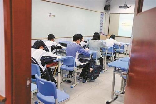 家长们|花十多万补课,孩子成绩不升反降?暑期快到了,那些补课的坑别踩