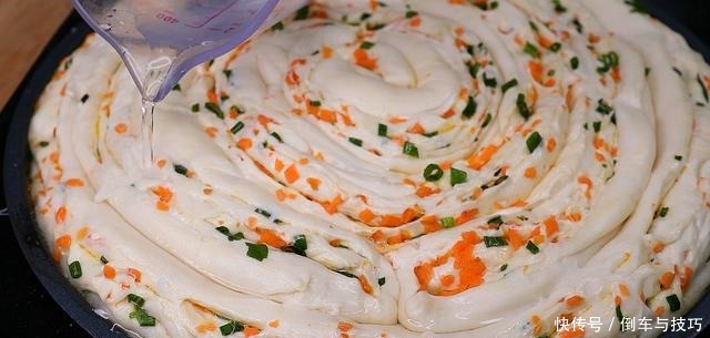 早餐不要只吃包子油条了,教你好吃做法,比馅饼还香,比油条健康