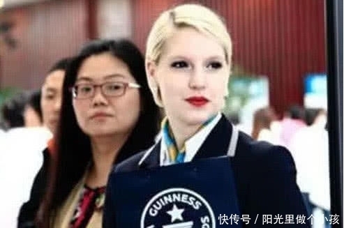 最小|吉尼斯世界之最:最小“樱桃小嘴”女生创下纪录,吃东西都费劲