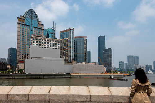 下雨天|买房到底选几楼?建筑学家:这3层是“黄金楼层”,比较抢手!