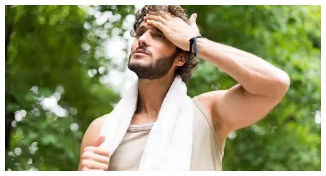 出汗|为什么有人出汗少,有人动不动就满身汗中医告诉你答案