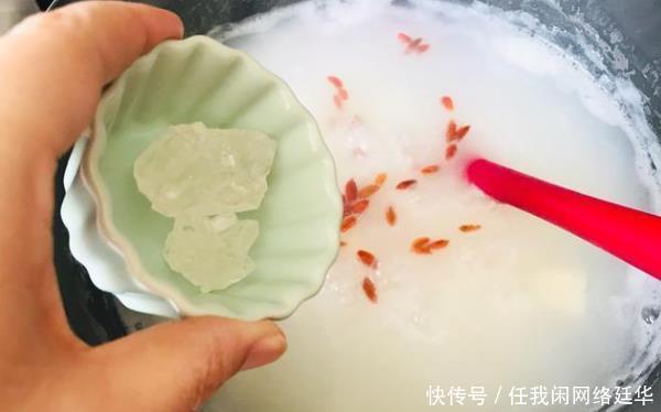 够味|山药熬粥很正常,那么怎么样才能熬出好粥小火慢熬才够味